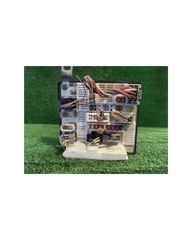 CAJA FUSIBLES/RELE