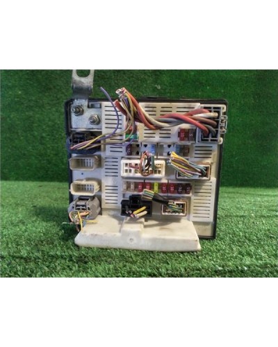 CAJA FUSIBLES/RELE