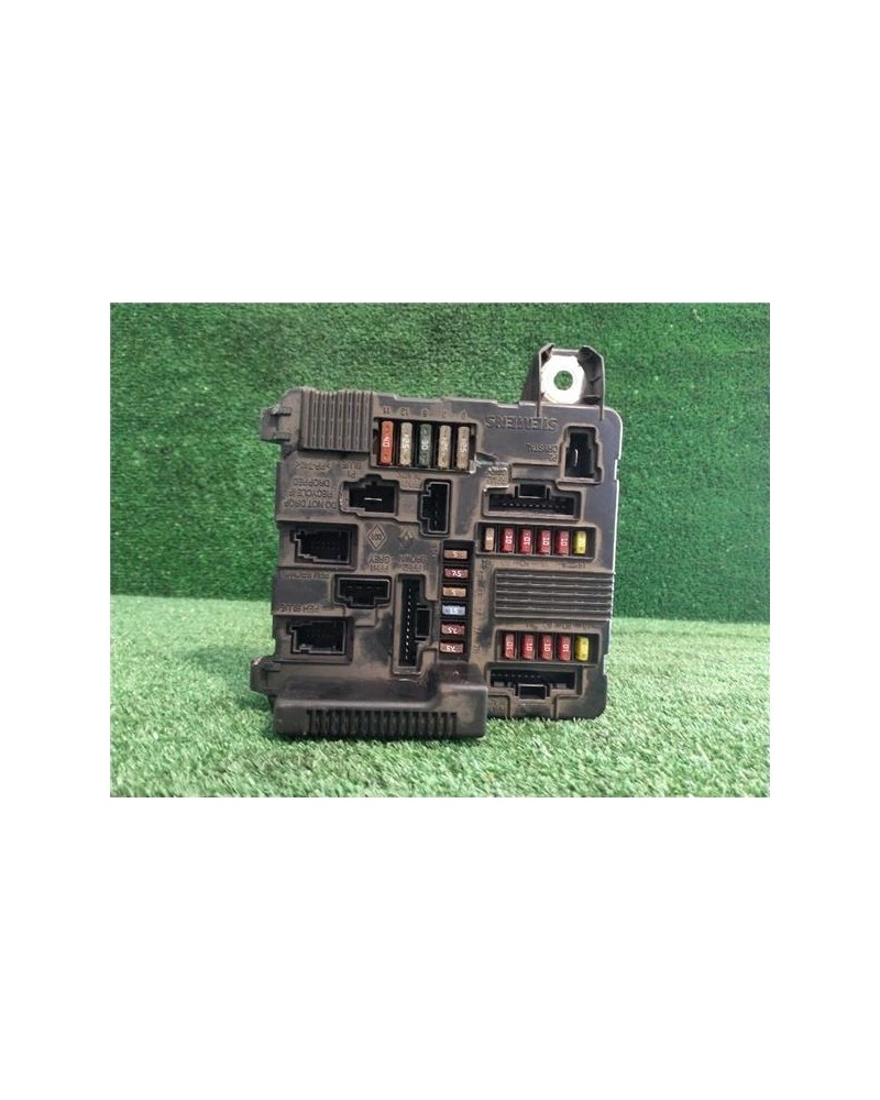 CAJA FUSIBLES/RELE