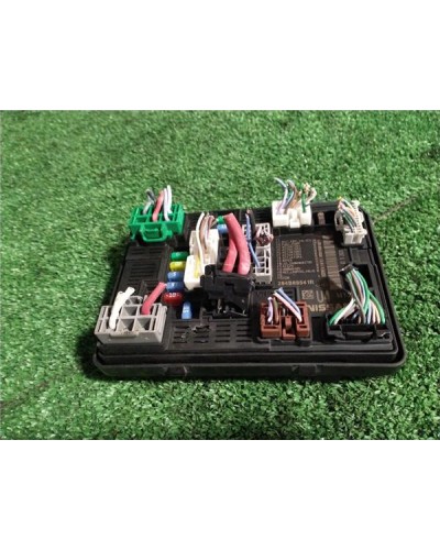 CAJA FUSIBLES/RELE