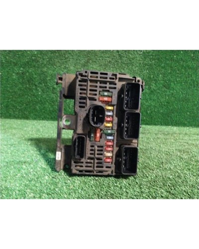 CAJA FUSIBLES/RELE