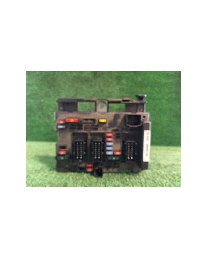 CAJA FUSIBLES/RELE