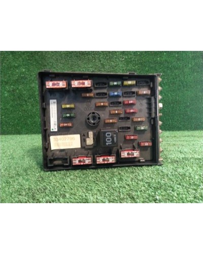 CAJA FUSIBLES/RELE