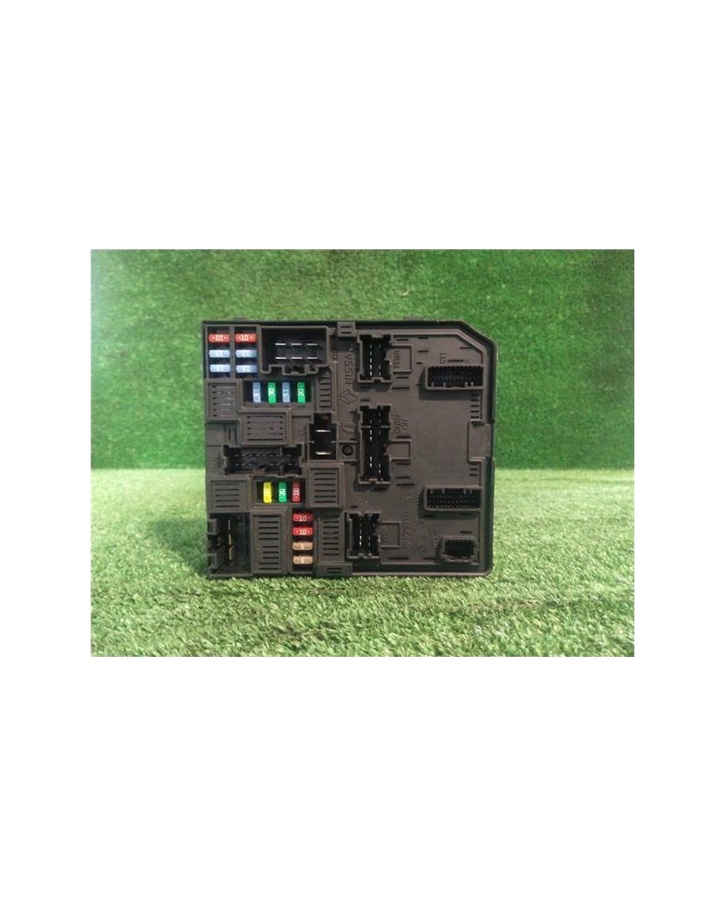 CAJA FUSIBLES/RELE