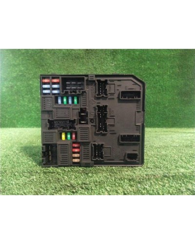 CAJA FUSIBLES/RELE