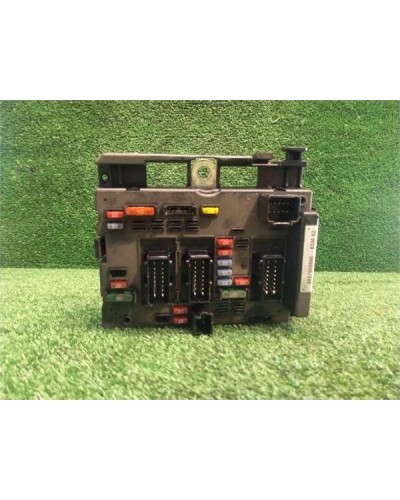 CAJA FUSIBLES/RELE