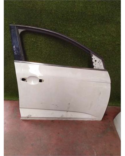 PUERTA DEL. DCHA.