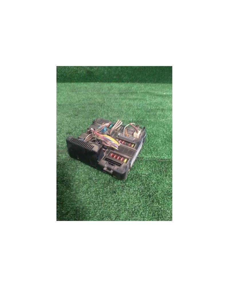 CAJA FUSIBLES/RELE