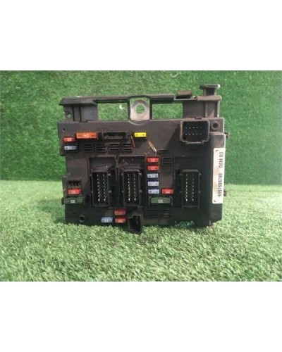 CAJA FUSIBLES/RELE
