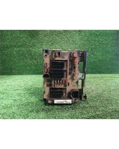 CAJA FUSIBLES/RELE