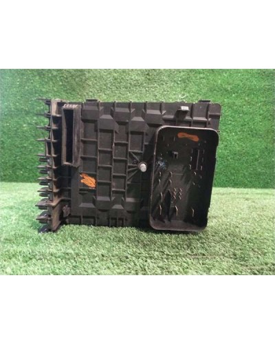 CAJA FUSIBLES/RELE