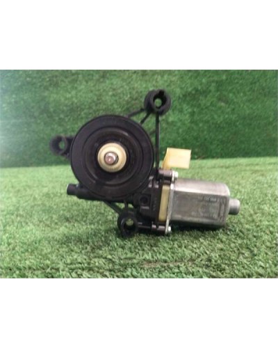 MOTOR ELEVALUNAS DEL. IZDO.