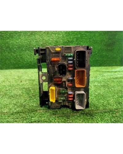 CAJA FUSIBLES/RELE