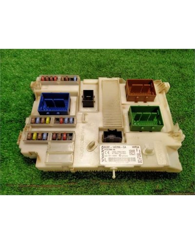 CAJA FUSIBLES/RELE