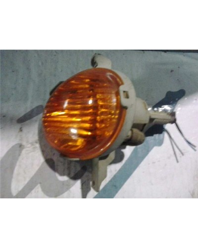 PILOTO INTERMITENTE LAT. DEL. DCHO.