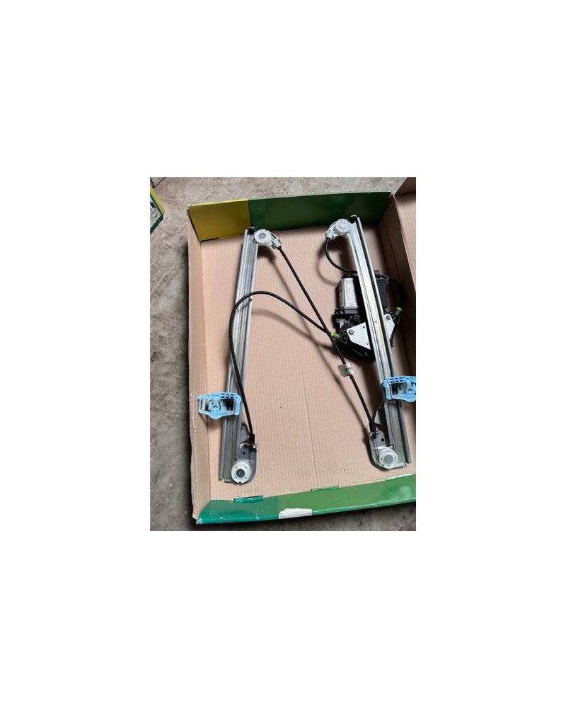 ELEVALUNAS ELECTRICO DEL. IZDO.