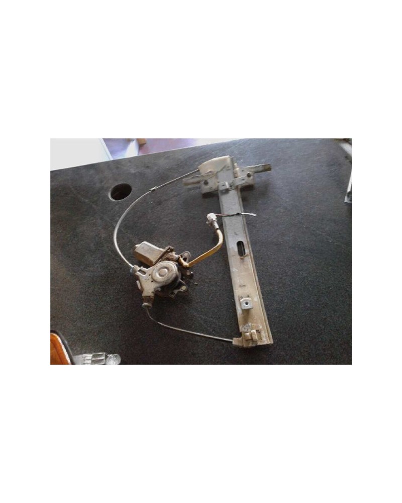 ELEVALUNAS ELECTRICO TRA. DCHO.