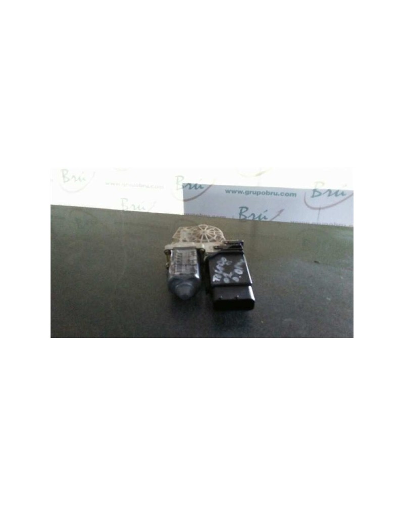 MOTOR ELEVALUNAS DEL. IZDO.