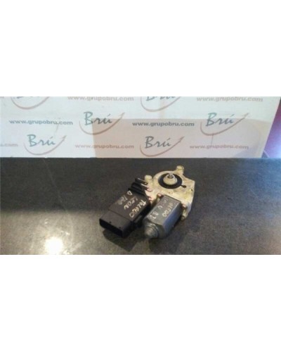 MOTOR ELEVALUNAS DEL. IZDO.
