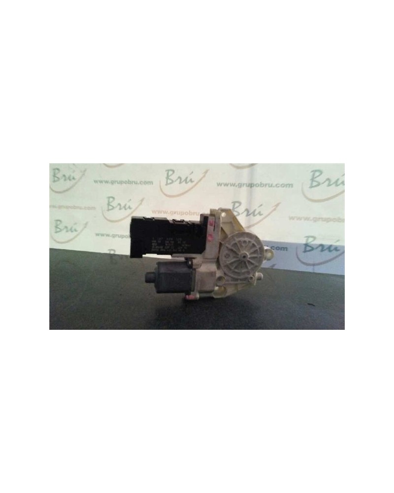 MOTOR ELEVALUNAS DEL. IZDO.